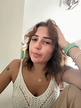 yaprakmericc online show from September 2025 01:45:02 PM