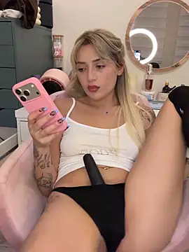 yaprakmericc online show from October 2025 07:48:02 PM