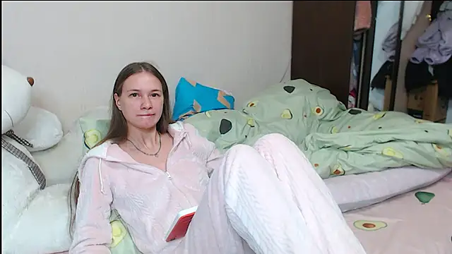 leila bambi  online show from January 2025 10:37:01 PM