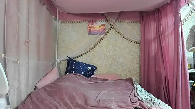 leila bambi  online show from March 2026 11:48:02 AM