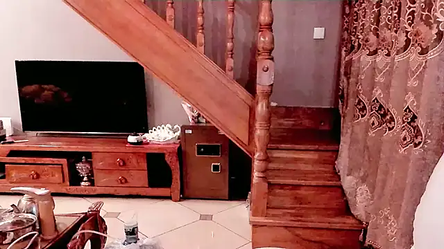 NIAN-er online show from January 2025 01:55:02 PM