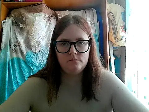 Snapshot of DesireMelissa chatting on April 2026 06:52:01 AM DesireMelissa online show from April 2026 06:52:01 AM