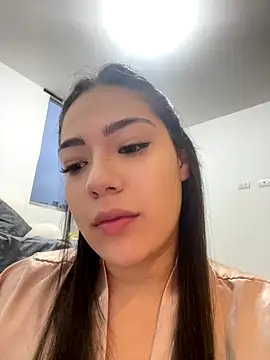 Latina vanessa online show from October 2025 10:54:02 PM