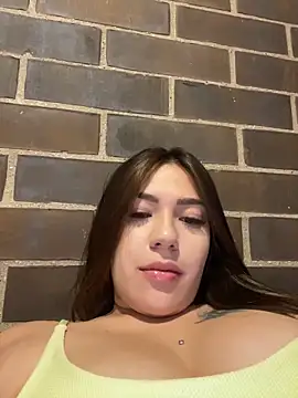 Snapshot of Latina_vanessa chatting on June 2026 11:46:01 PM Latina vanessa online show from June 2026 11:46:01 PM