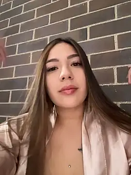 Snapshot of Latina_vanessa chatting on June 2026 05:00:01 PM Latina vanessa online show from June 2026 05:00:01 PM