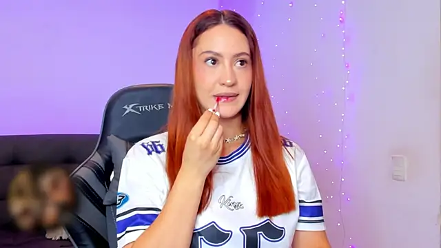 Amypond   online show from February 2026 04:05:02 PM