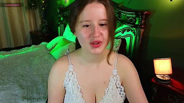 SquirtBabee online show from April 2026 03:52:01 PM