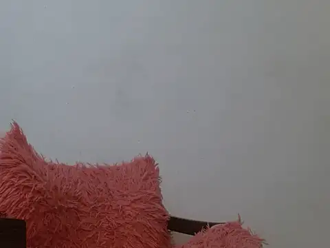 Snapshot of Larry-n-clouds chatting on March 2026 04:57:01 PM Larry-n-clouds online show from March 2026 04:57:01 PM