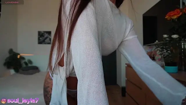 Sola LI online show from September 2025 06:02:02 AM