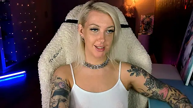 tykioty Miley online show from April 2026 02:25:02 PM