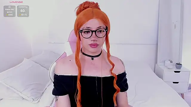 Snapshot of KloeKing__ chatting on January 2025 09:11:02 PM KloeKing online show from January 2025 09:11:02 PM