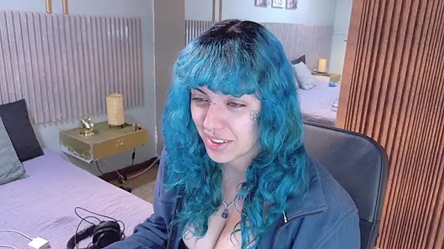 Eli666uwu online show from February 2026 11:37:02 AM