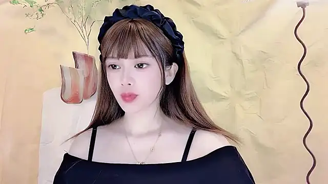 Snapshot of VIWVI chatting on October 2025 04:23:02 AM VIWVI online show from October 2025 04:23:02 AM