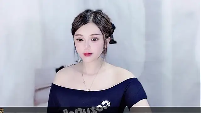 Snapshot of VIWVI chatting on June 2026 05:13:02 AM VIWVI online show from June 2026 05:13:02 AM