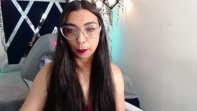Karla hernandez  online show from September 2025 12:17:01 PM