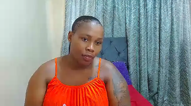 curvycloe1 online show from January 2025 02:07:02 PM