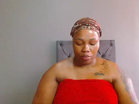 curvycloe1 online show from February 2025 06:30:01 AM