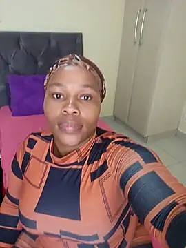 curvycloe1 online show from February 2025 06:54:01 AM