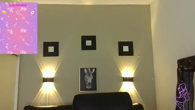 ashley Tompson1 online show from February 2025 12:27:01 PM