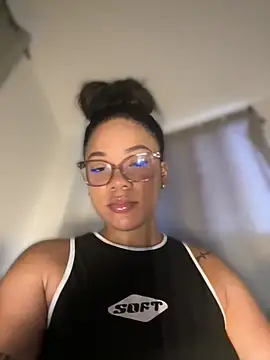 Snapshot of ashley_Tompson1 chatting on July 2026 11:48:02 AM ashley Tompson1 online show from July 2026 11:48:02 AM