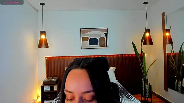 KatherineBond online show from November 2025 06:15:01 PM