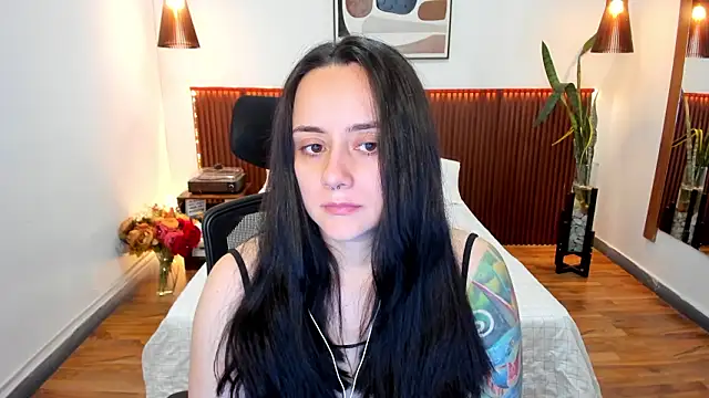 Snapshot of KatherineBond chatting on January 2026 08:18:02 PM KatherineBond online show from January 2026 08:18:02 PM