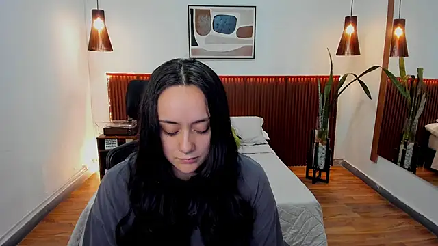 Snapshot of KatherineBond chatting on February 2026 07:39:01 PM KatherineBond online show from February 2026 07:39:01 PM