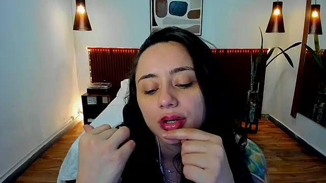 Snapshot of KatherineBond chatting on February 2026 05:52:01 PM KatherineBond online show from February 2026 05:52:01 PM