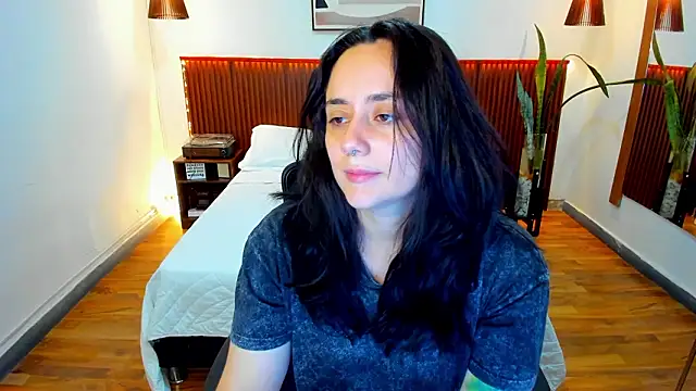 Snapshot of KatherineBond chatting on March 2026 08:15:02 PM KatherineBond online show from March 2026 08:15:02 PM