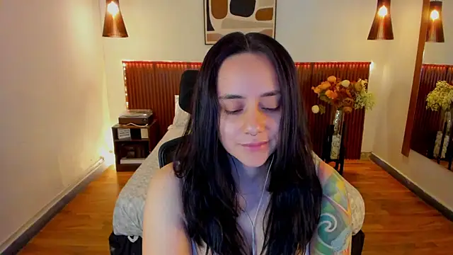 KatherineBond online show from May 2026 08:18:02 PM