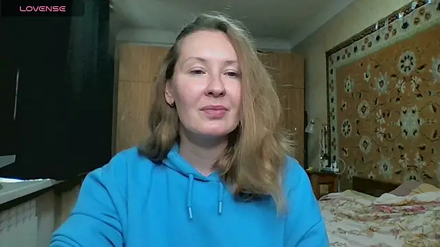 AnnaXLovers online show from October 2025 12:15:01 PM