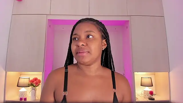 tamaraa smiith online show from February 2025 12:04:02 PM