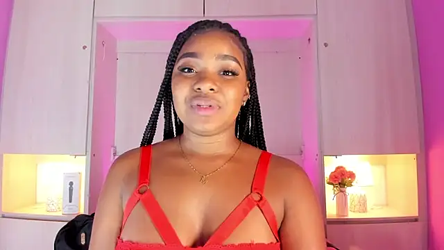 tamaraa smiith online show from February 2025 05:58:01 PM