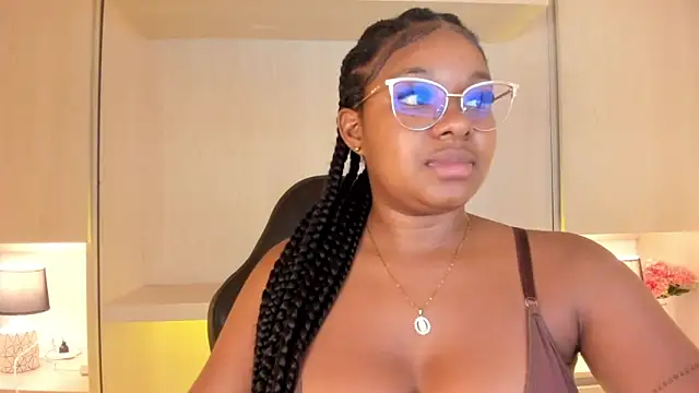 tamaraa smiith online show from October 2025 08:09:02 PM