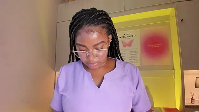 tamaraa smiith online show from April 2026 07:40:01 PM