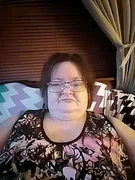 Snapshot of Bayou_Woman68 chatting on June 2026 02:35:01 AM Bayou Woman68 online show from June 2026 02:35:01 AM