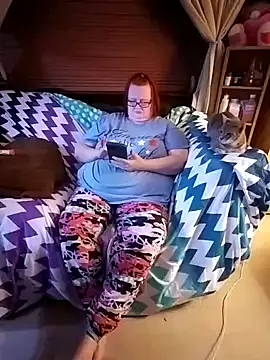 Snapshot of Bayou_Woman68 chatting on July 2026 01:45:01 AM Bayou Woman68 online show from July 2026 01:45:01 AM