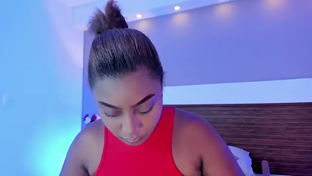 Adelehottman online show from April 2026 01:06:02 PM