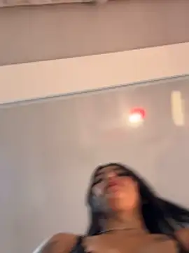 Snapshot of Milena-1 chatting on December 2025 10:33:01 AM Milena-1 online show from December 2025 10:33:01 AM