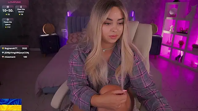 SusieWood online show from July 2026 01:58:33 AM