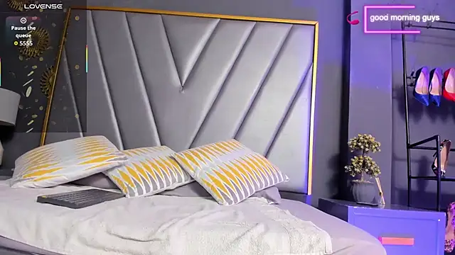 BrendaAdams  online show from February 2026 10:36:02 AM