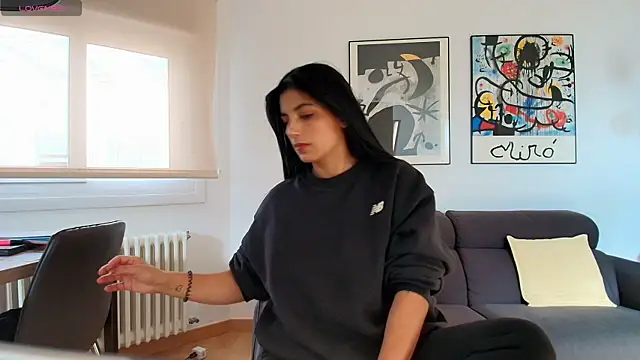 Arya 33 online show from October 2025 10:19:02 AM