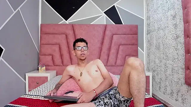 Derek and Skarlet online show from January 2025 02:36:01 PM