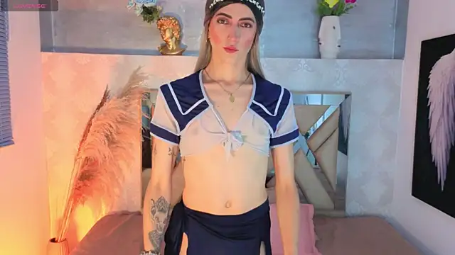 Snapshot of dominic_thailor chatting on June 2026 03:35:02 PM dominic thailor online show from June 2026 03:35:02 PM