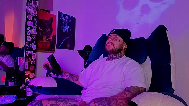 Ash gusbig online show from October 2025 03:32:01 AM