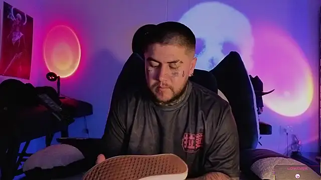 Ash gusbig online show from January 2026 03:54:01 AM