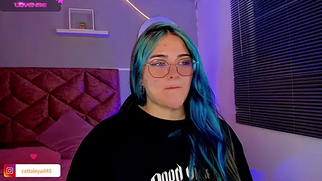 cattaleya    online show from January 2025 04:17:01 AM