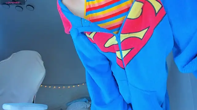 Snapshot of JennyWoody chatting on January 2026 02:47:01 AM JennyWoody online show from January 2026 02:47:01 AM