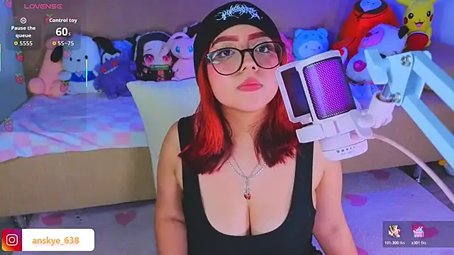 Snapshot of AnngelaSkye chatting on November 2025 05:41:02 AM AnngelaSkye online show from November 2025 05:41:02 AM