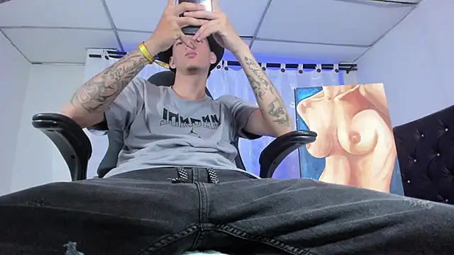 FrannBoy online show from March 2025 07:36:01 PM